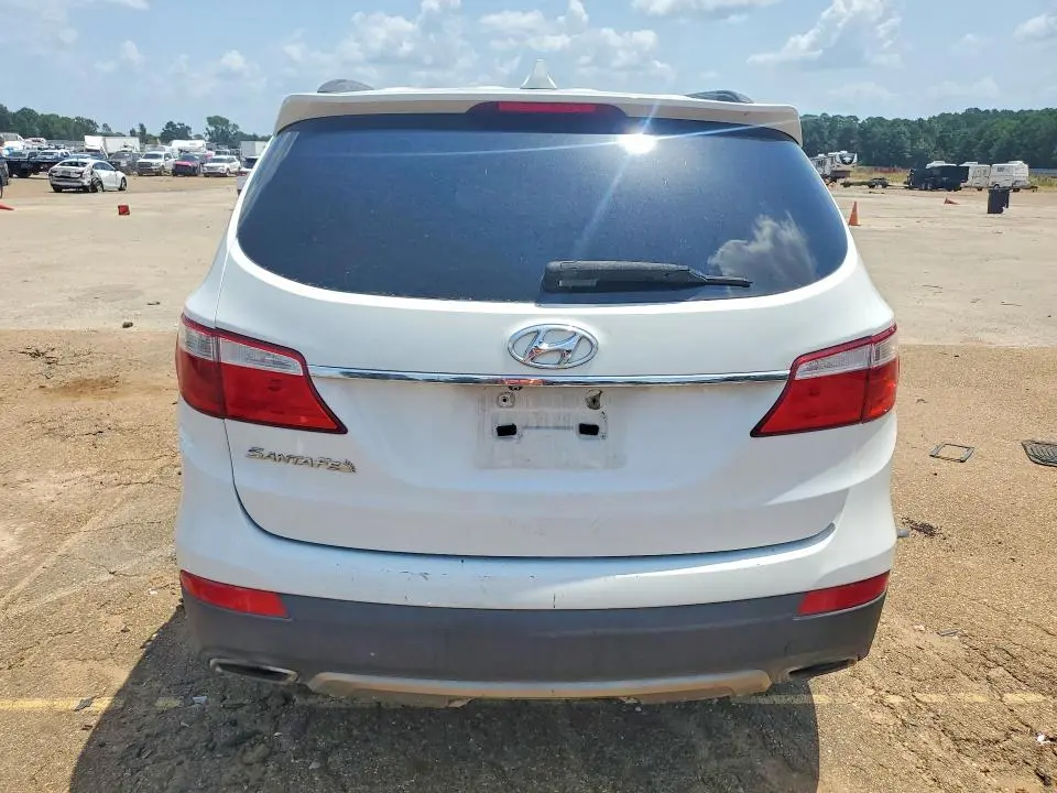 2016 HYUNDAI SANTA FE SE  