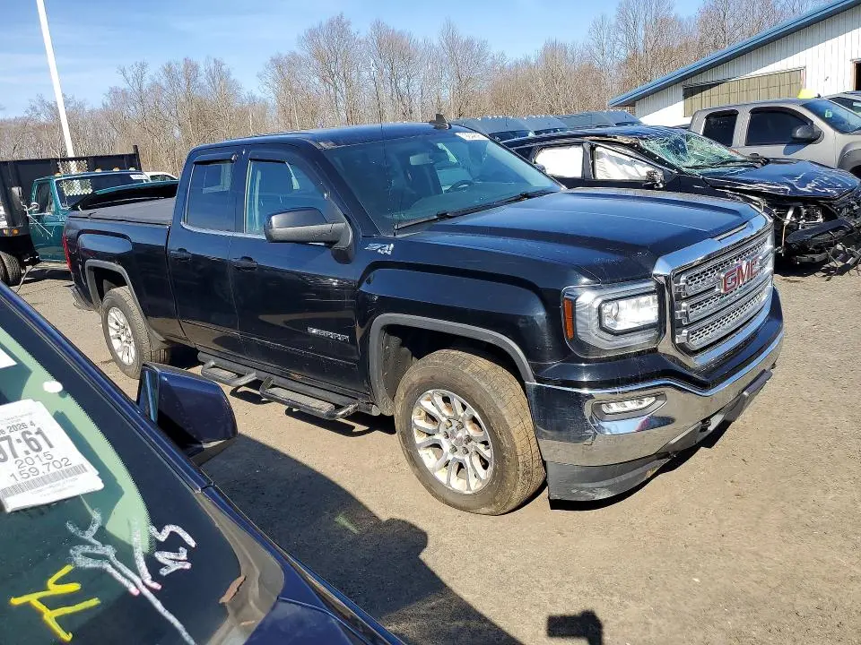 2017 GMC SIERRA K1500 SLE  