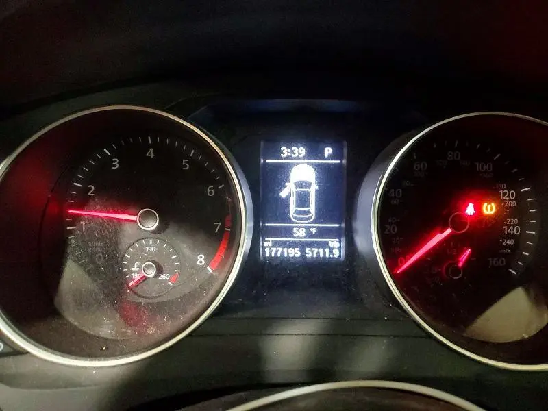 2017 VOLKSWAGEN JETTA SE  