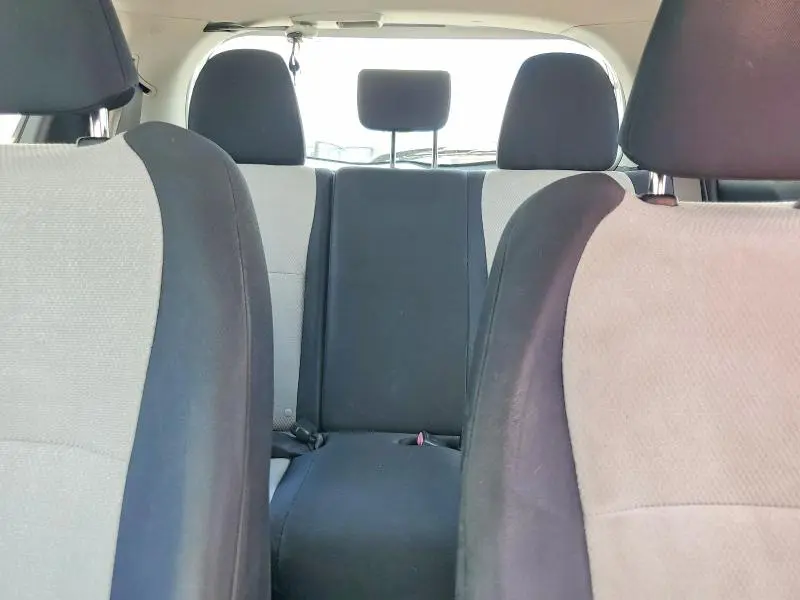 2013 TOYOTA YARIS 5-DOOR LE  