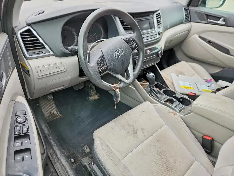2018 HYUNDAI TUCSON SE  