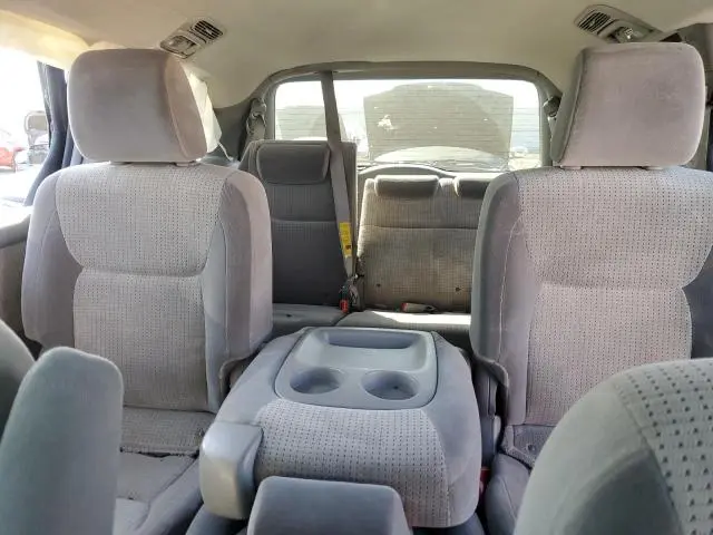 2010 TOYOTA SIENNA CE  