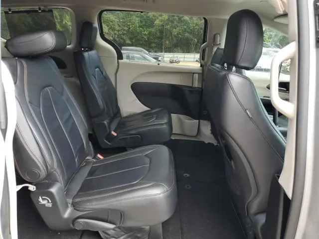 2017 CHRYSLER PACIFICA TOURING L  