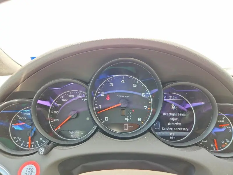 2018 PORSCHE CAYENNE   