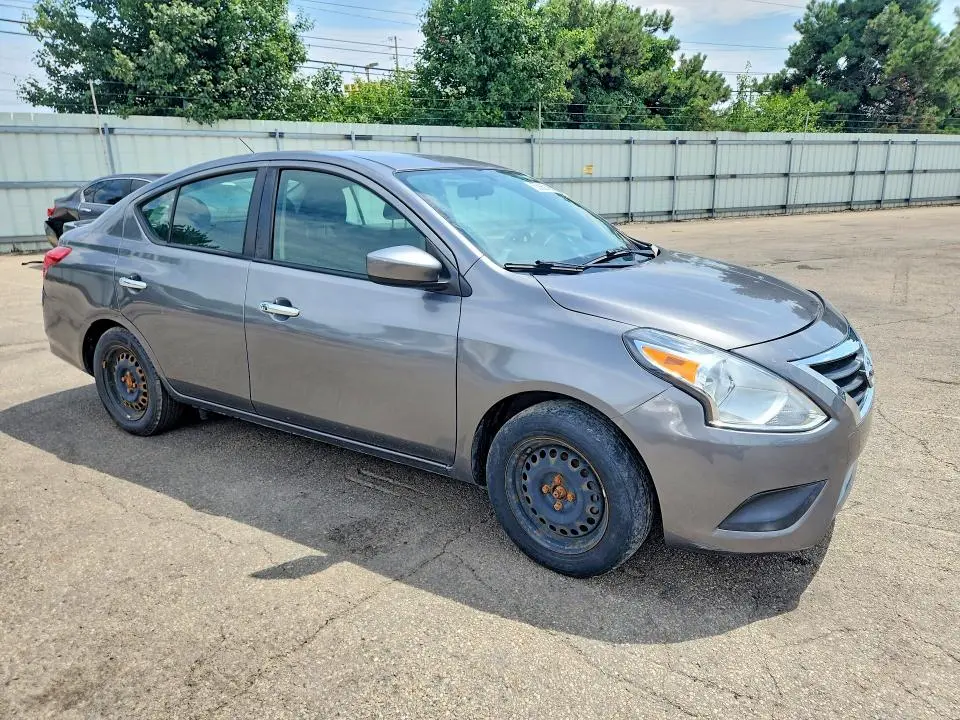 2019 NISSAN VERSA SV  