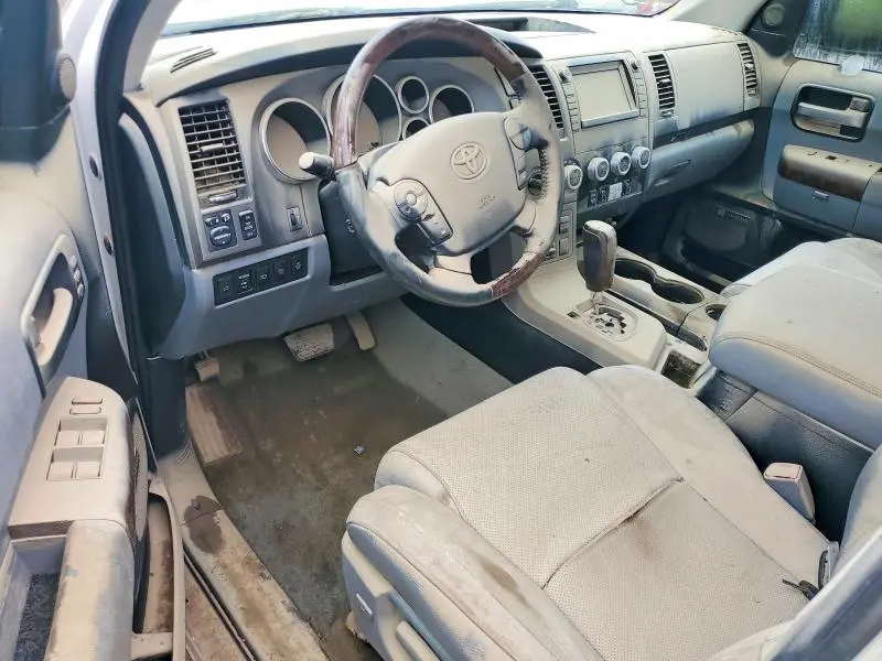 2010 TOYOTA SEQUOIA PLATINUM  