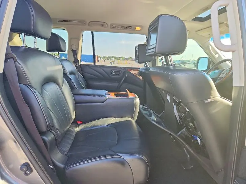 2016 INFINITI QX80 BASE  