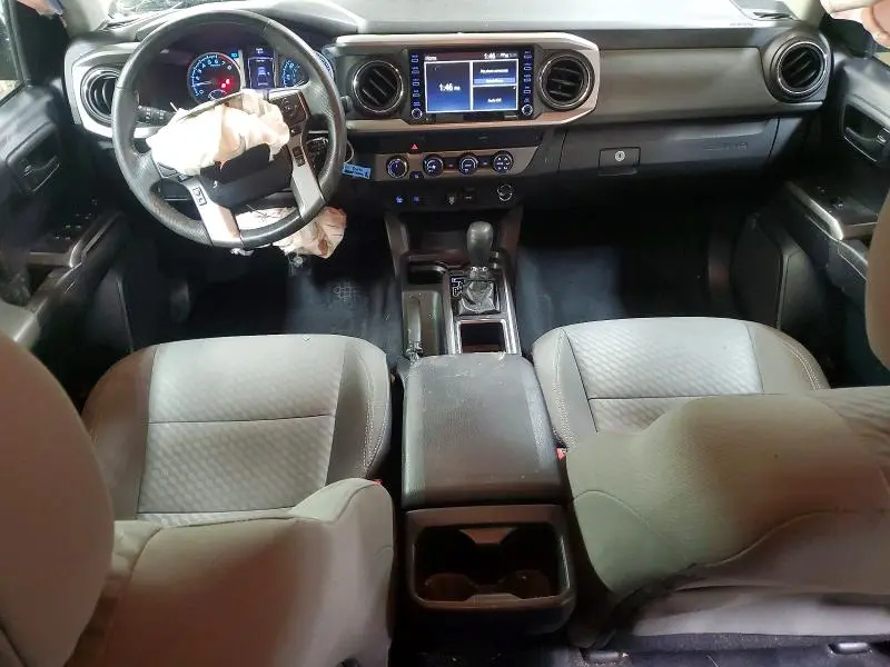 2020 TOYOTA TACOMA SR5 V6  