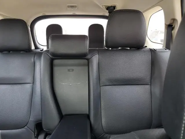 2016 MITSUBISHI OUTLANDER SE  