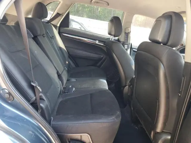 2015 KIA SORENTO LX  