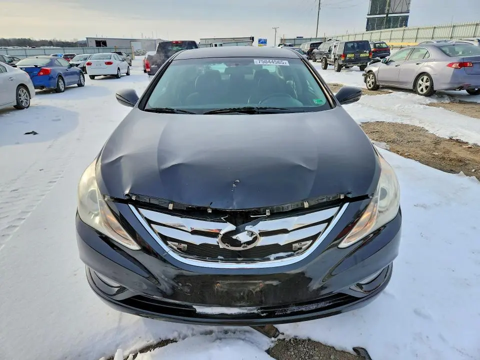 2011 HYUNDAI SONATA SE  
