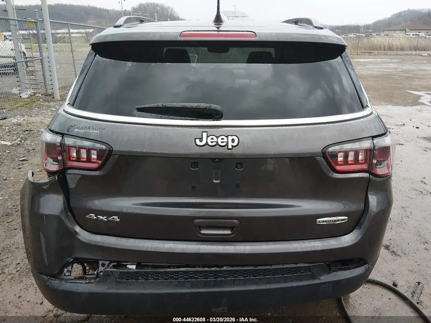 2022 JEEP COMPASS LATITUDE LUX 4X4