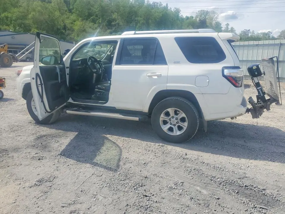 2018 TOYOTA 4RUNNER SR5  