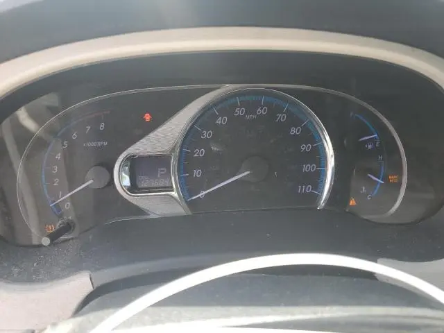 2013 TOYOTA SIENNA XLE  