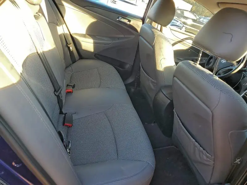 2012 HYUNDAI SONATA SE  