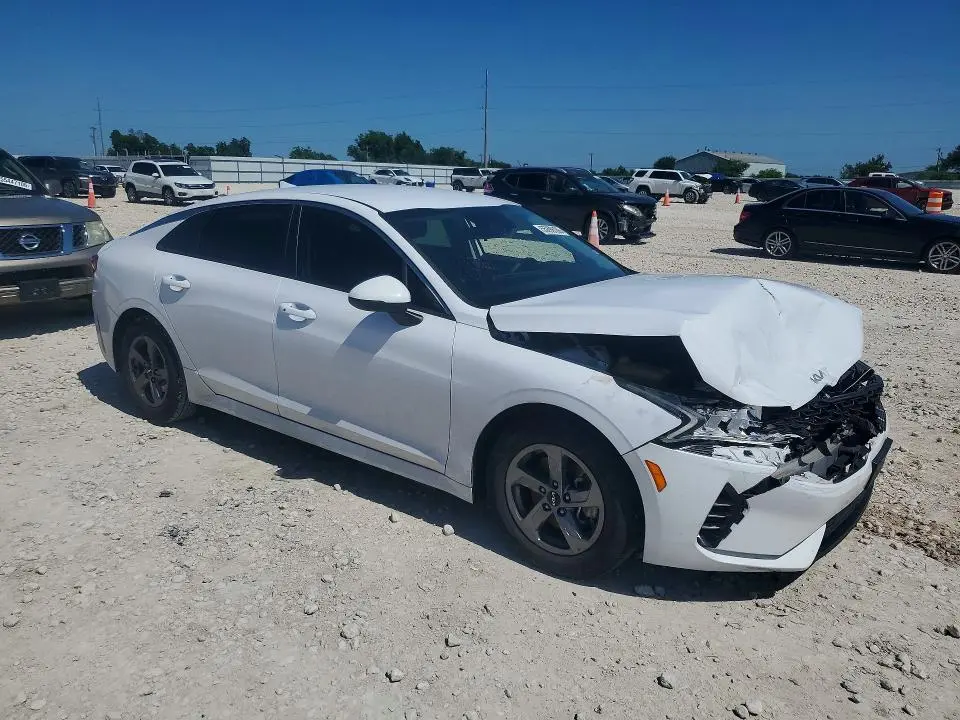 2022 KIA K5 LXS  