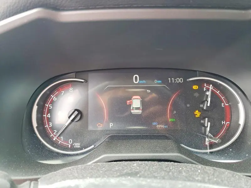 2025 TOYOTA RAV4 XLE  