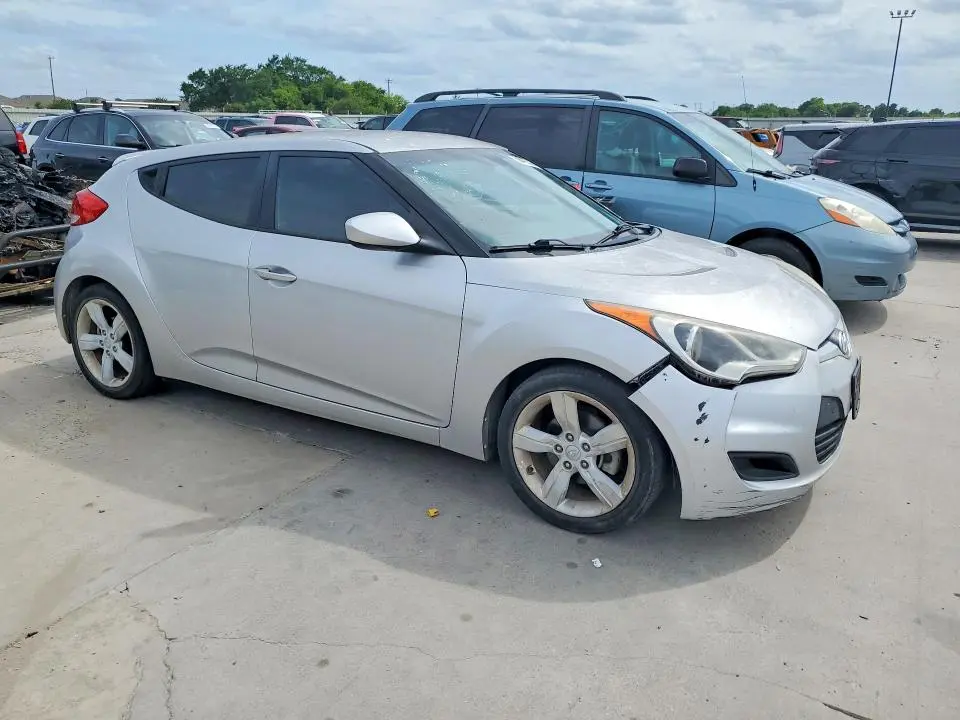 2013 HYUNDAI VELOSTER BASE  