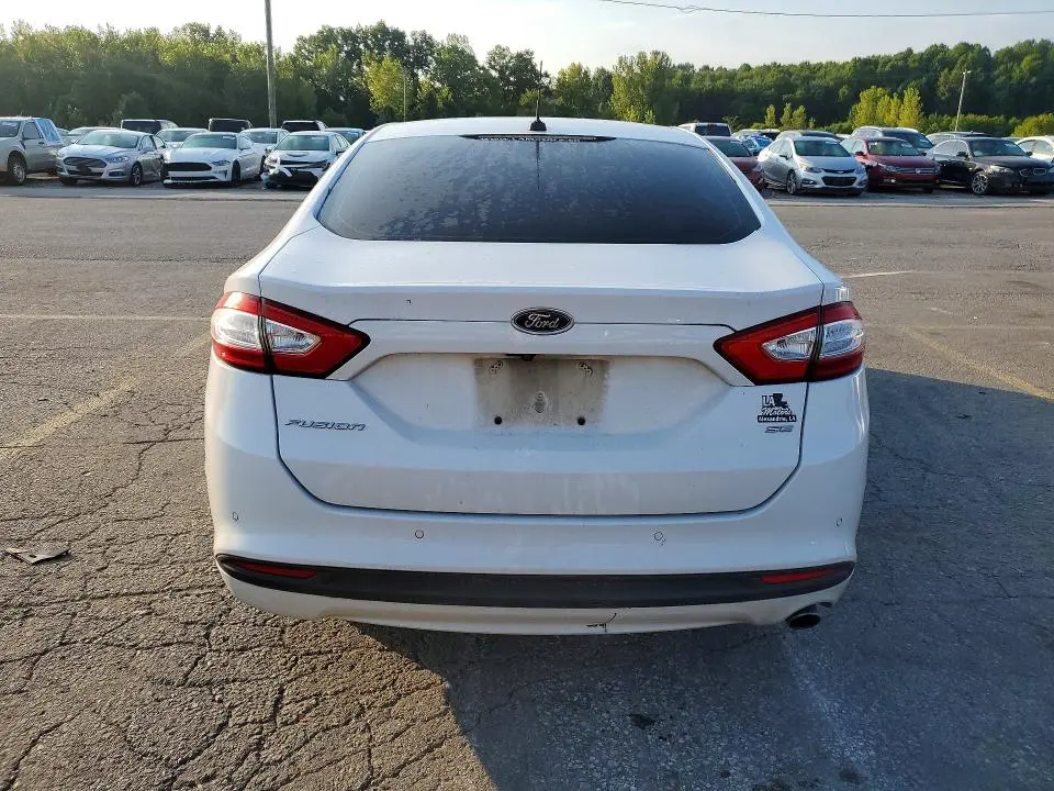 2016 FORD FUSION SE  