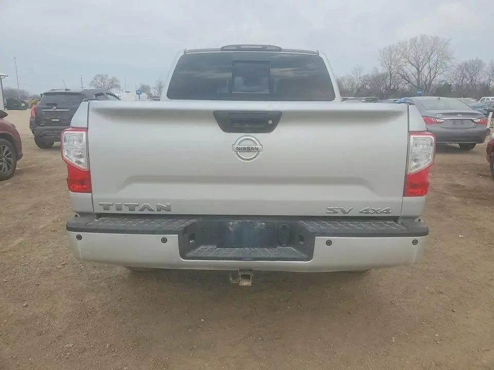 2019 NISSAN TITAN SV  