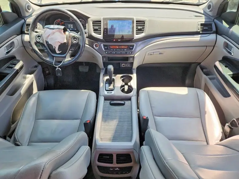 2017 HONDA PILOT EXLN  