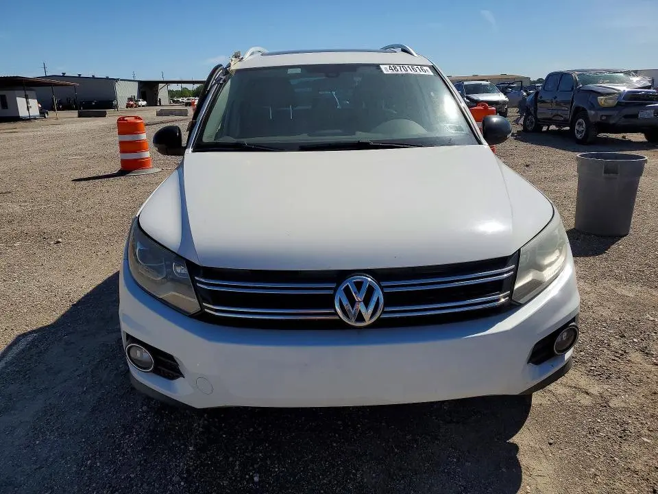 2017 VOLKSWAGEN TIGUAN SPORT  