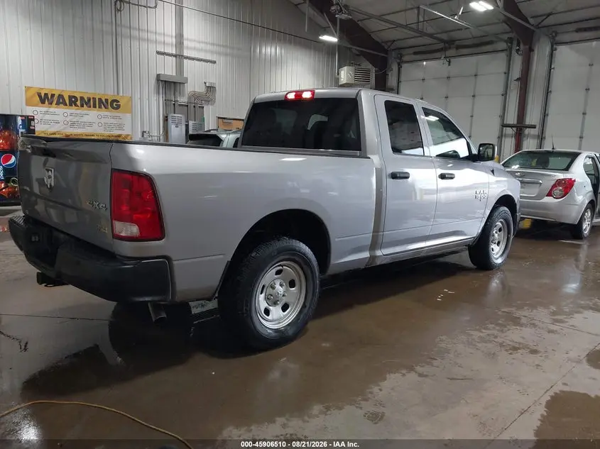 2019 RAM 1500 CLASSIC TRADESMAN  4X4 6'4 BOX