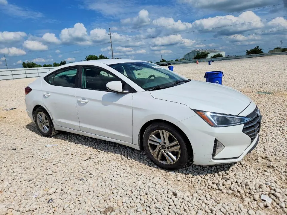 2020 HYUNDAI ELANTRA SEL  