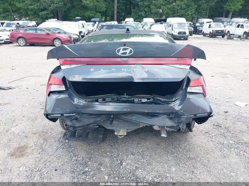 2026 HYUNDAI ELANTRA SE