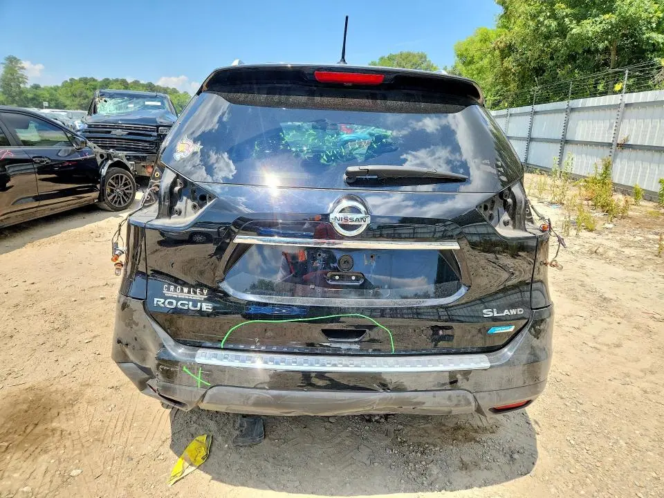2014 NISSAN ROGUE SL  