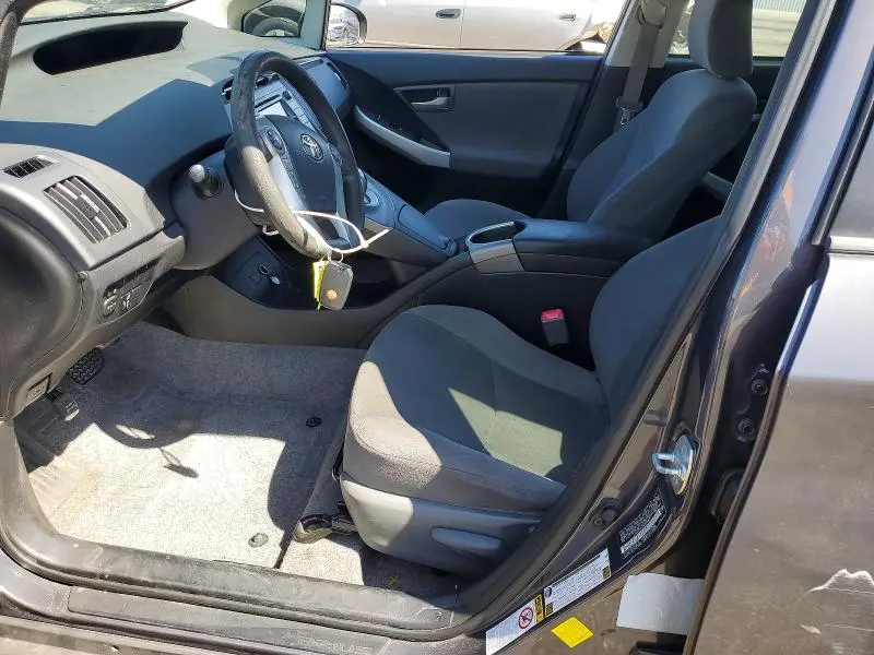 2013 TOYOTA PRIUS TWO  