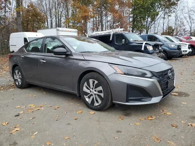 2024 NISSAN ALTIMA S  