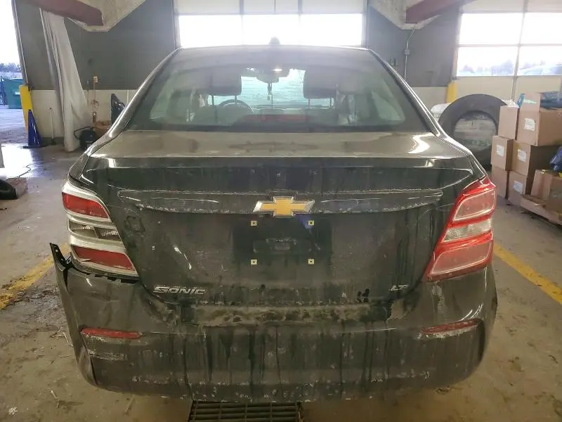 2017 CHEVROLET SONIC LT  