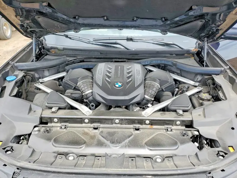 2022 BMW X7 M50I  