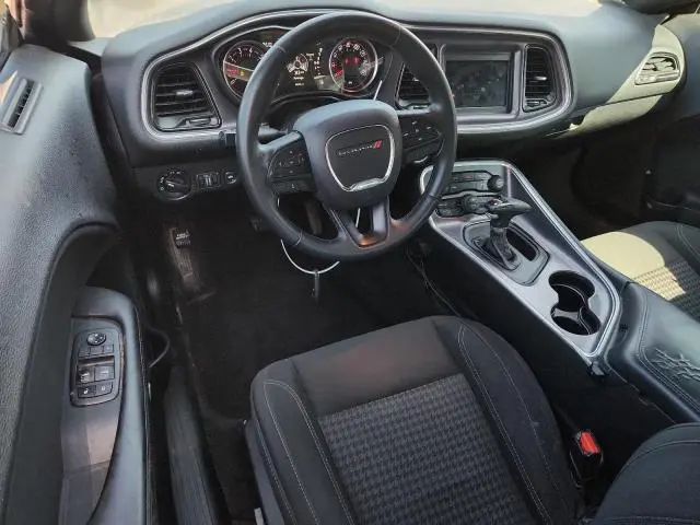 2018 DODGE CHALLENGER SXT  