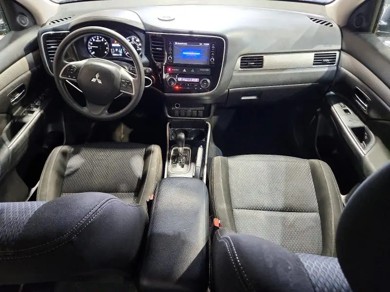 2018 MITSUBISHI OUTLANDER SE  