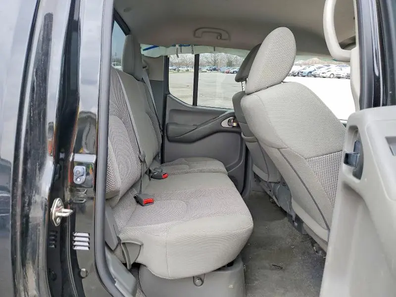 2019 NISSAN FRONTIER SV  