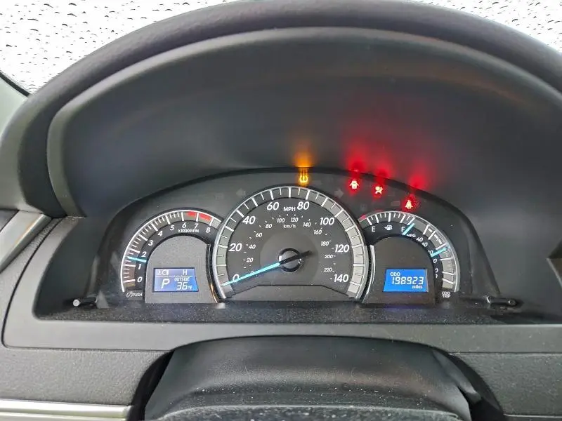 2012 TOYOTA CAMRY BASE  