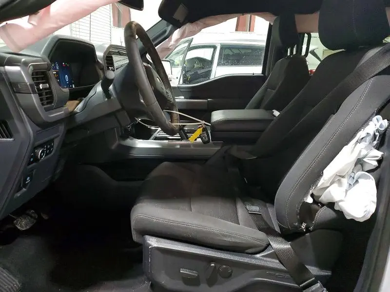 2025 FORD F150 XLT  