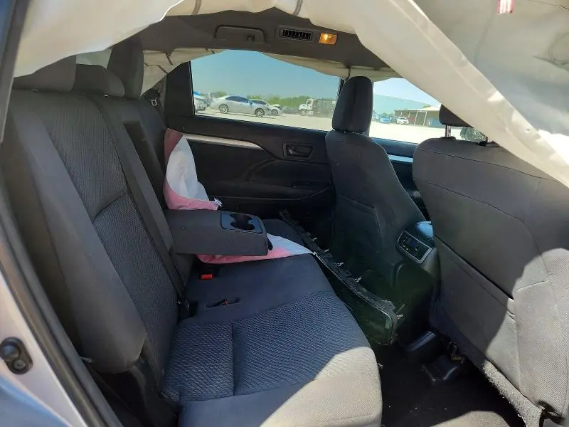 2014 TOYOTA HIGHLANDER LE  