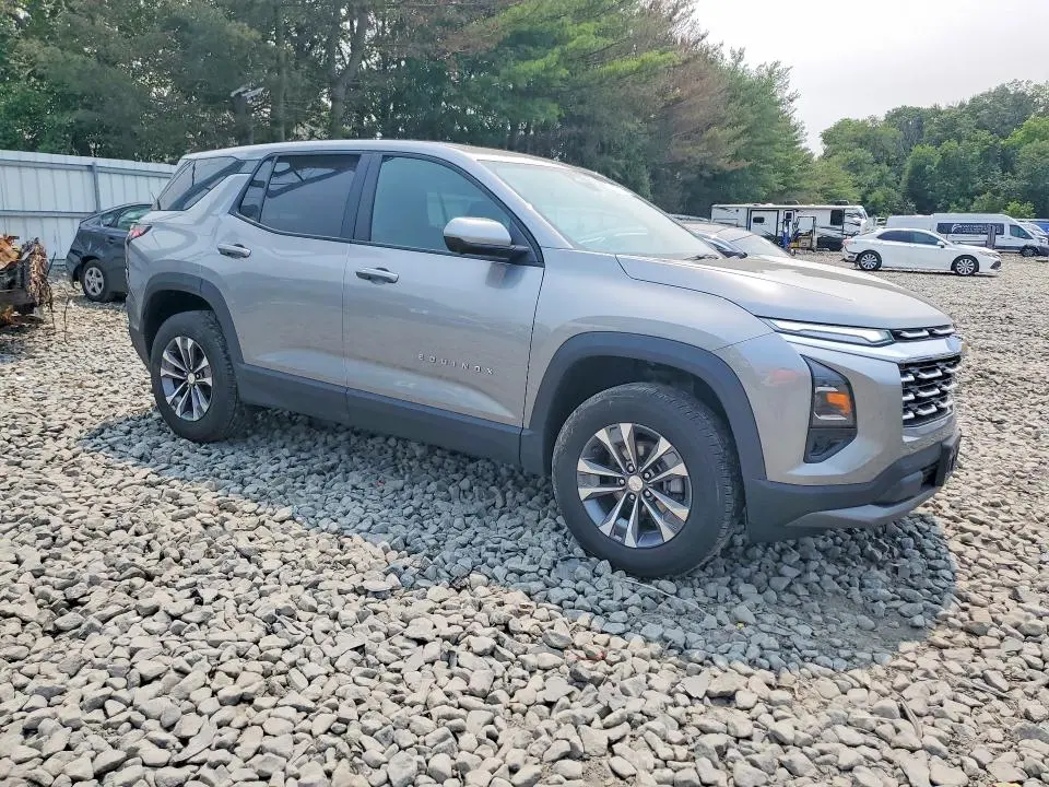 2025 CHEVROLET EQUINOX LT  