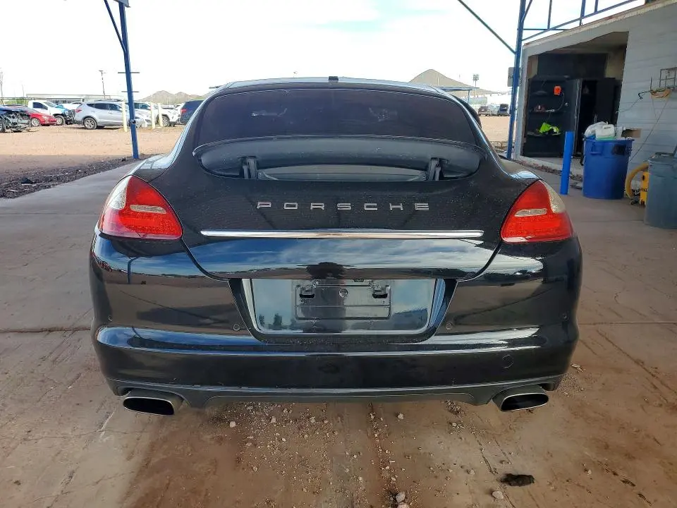 2013 PORSCHE PANAMERA 2  