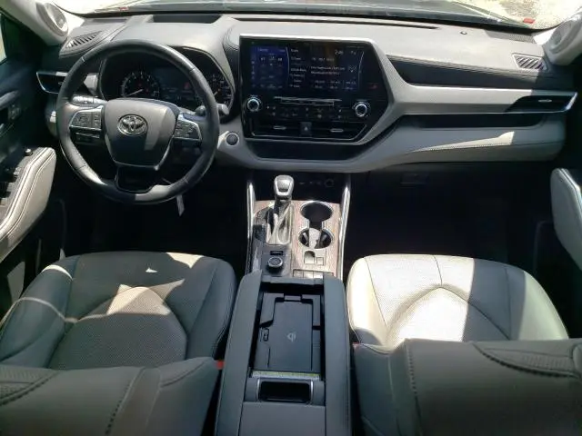 2021 TOYOTA HIGHLANDER PLATINUM  