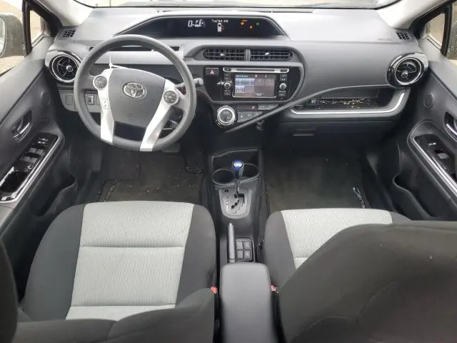 2016 TOYOTA PRIUS C   