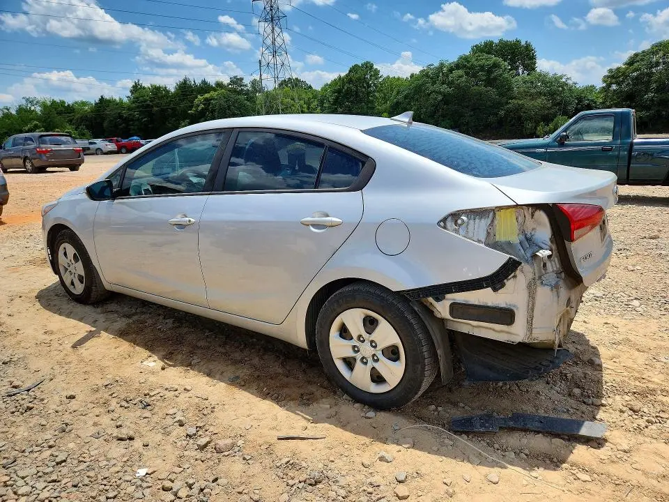 2017 KIA FORTE LX  