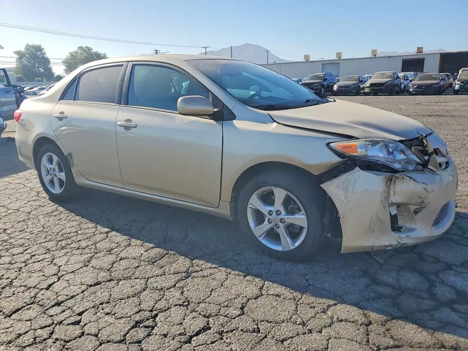 2012 TOYOTA COROLLA LE  