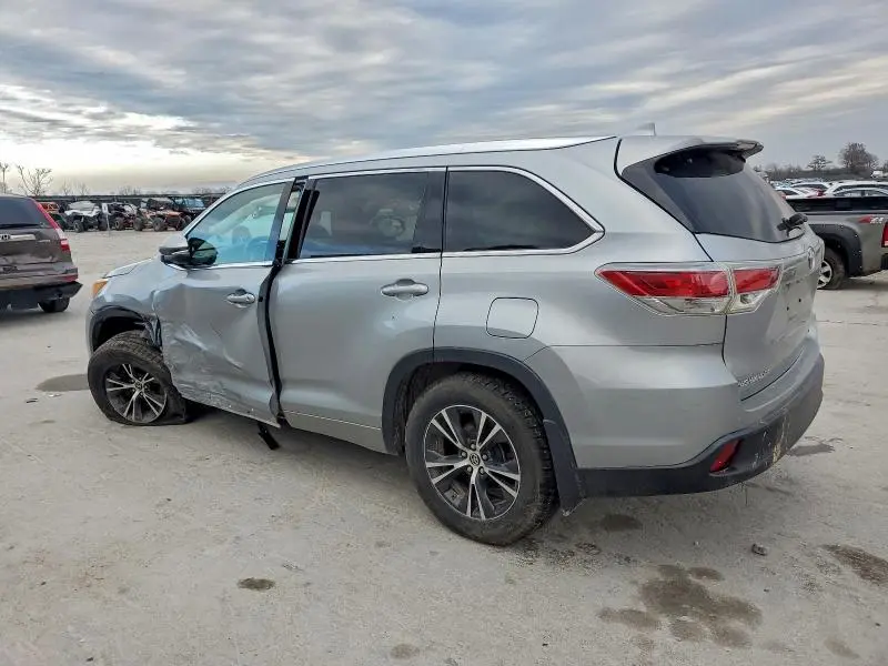 2016 TOYOTA HIGHLANDER XLE  