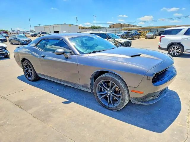 2017 DODGE CHALLENGER SXT  