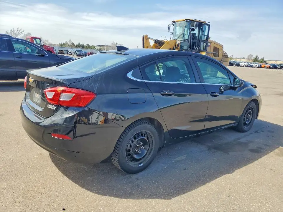 2018 CHEVROLET CRUZE LT  
