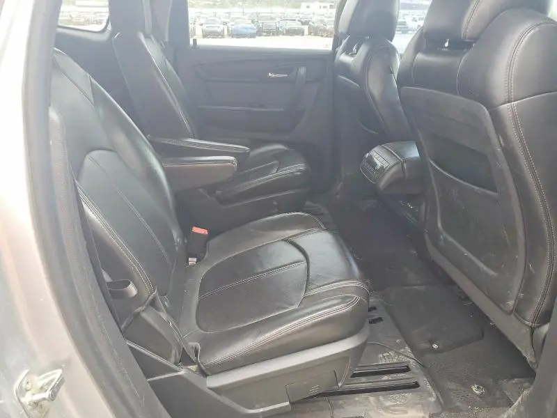 2013 CHEVROLET TRAVERSE LT  